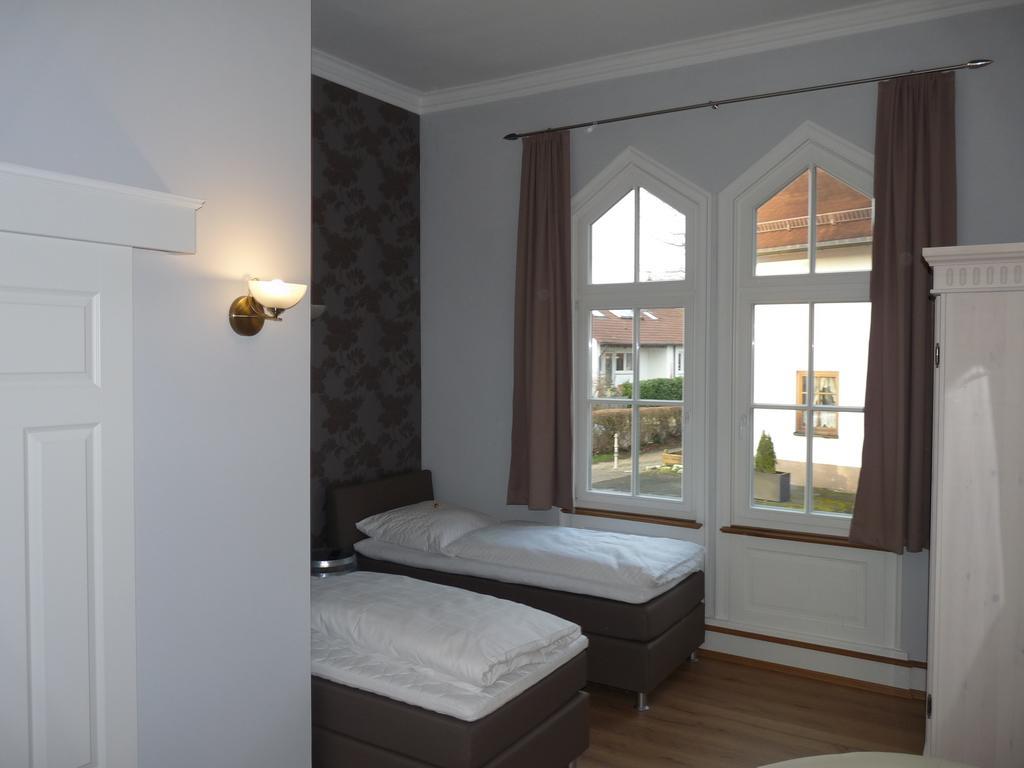 Gaestehaus "Unsere Stadtvilla" Hechingen Exterior foto